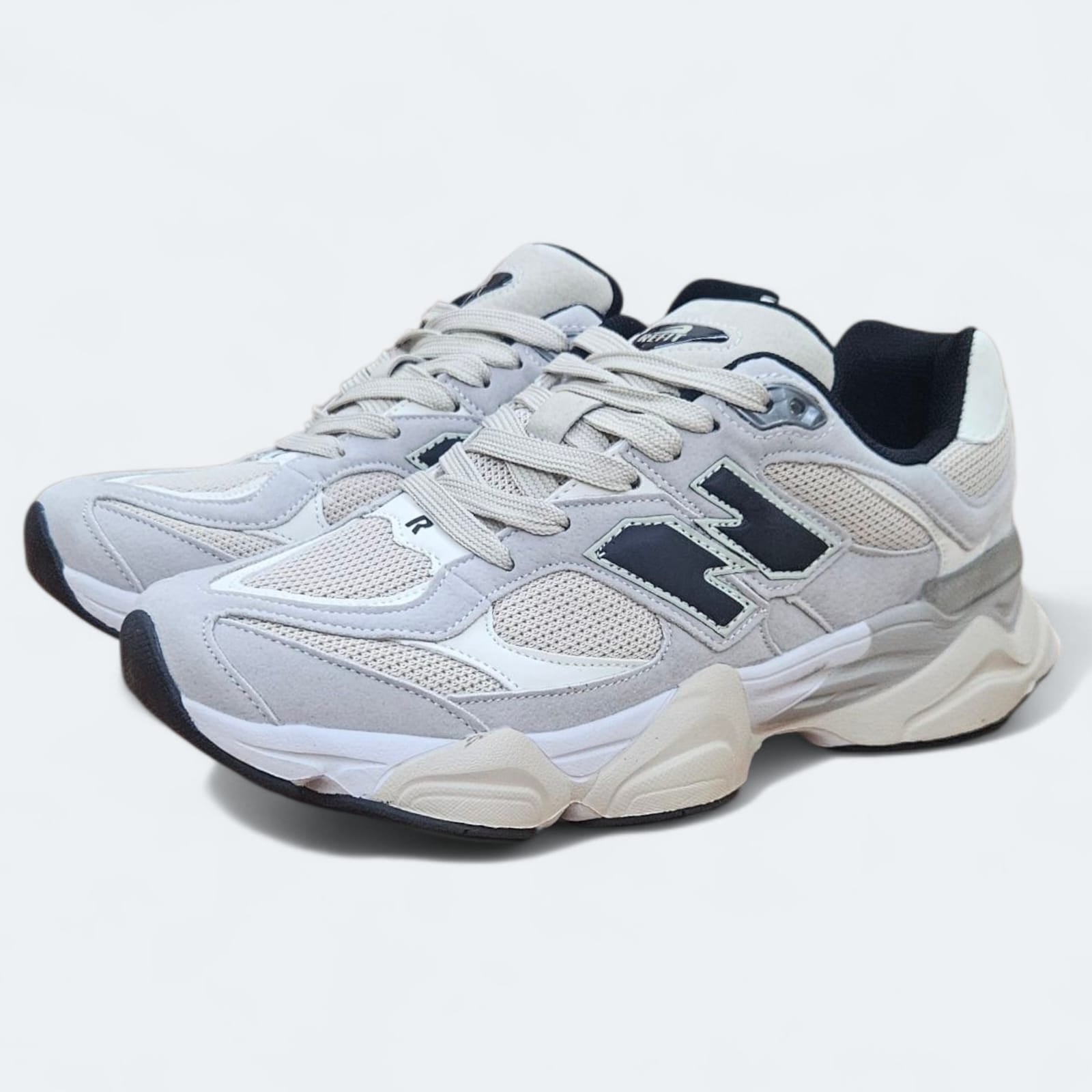 Chaussure de sport moderne - vue principale